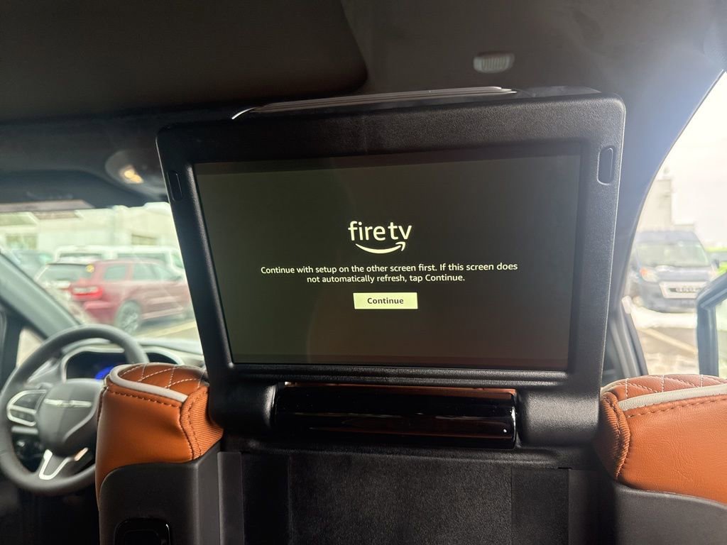 New 2026 Chrysler Pacifica Pinnacle image 55