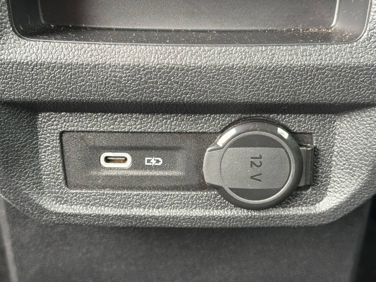 Used 2024 Volkswagen Tiguan SE FWD image 20