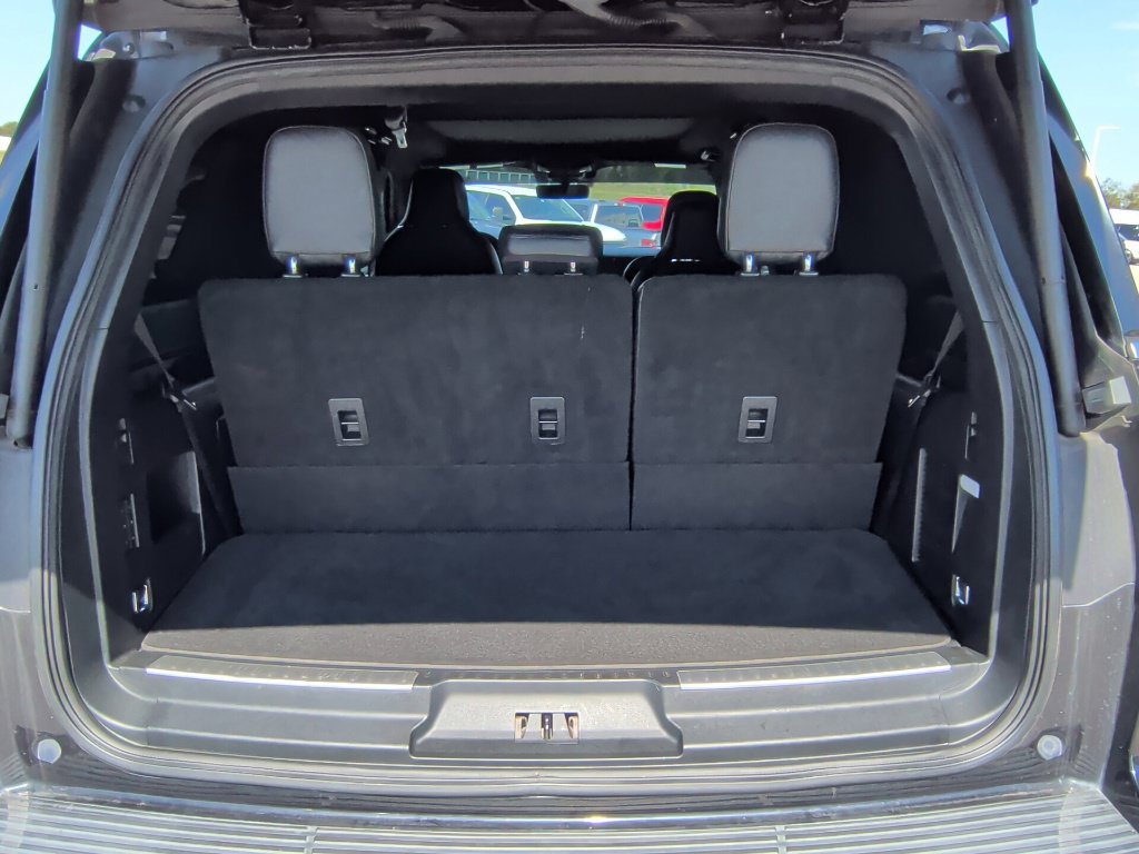 Used 2020 Lincoln Navigator Reserve w/ Luxury Package RWD image 44