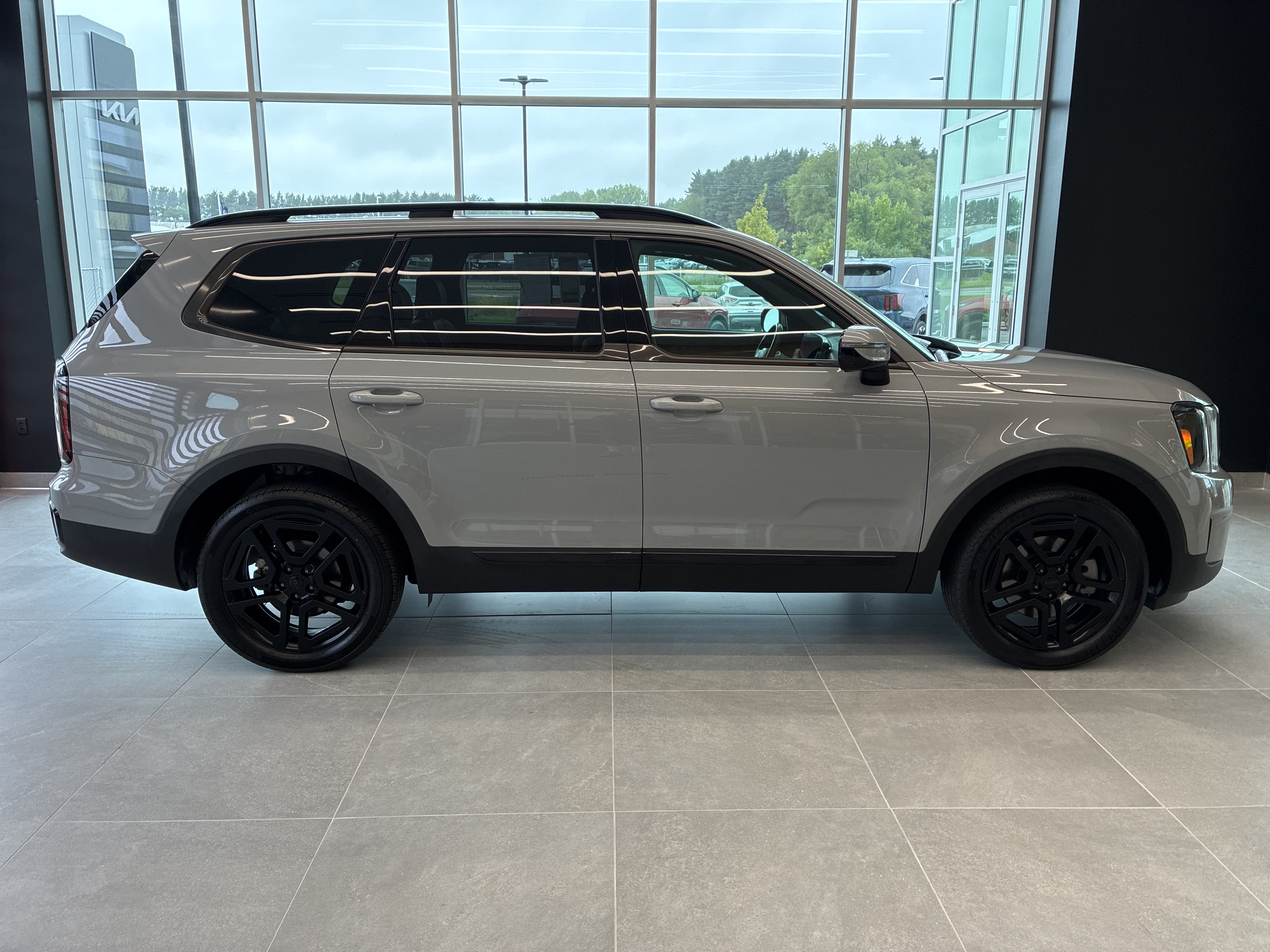 Certified 2025 Kia Telluride SX X-Line AWD/4WD image 5