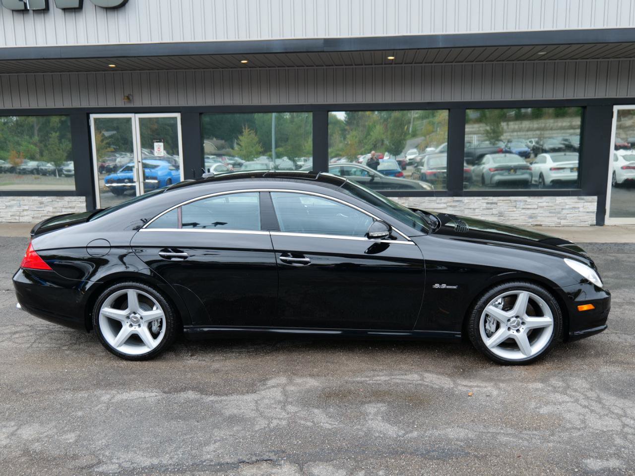 Used 2007 Mercedes-Benz CLS 63 AMG w/ P2 Pkg image 4