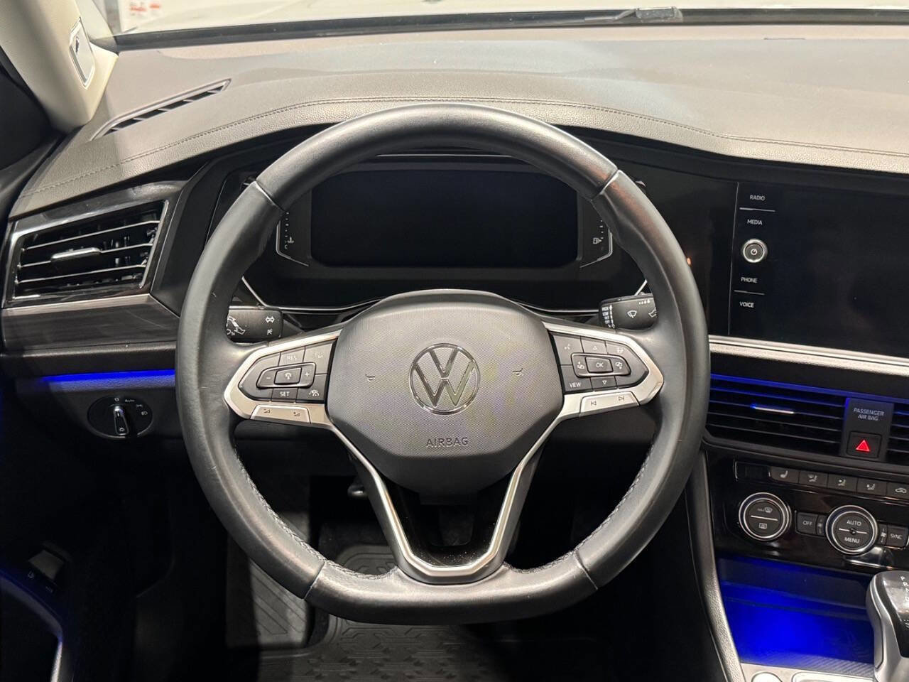 Used 2022 Volkswagen Jetta SEL FWD image 27