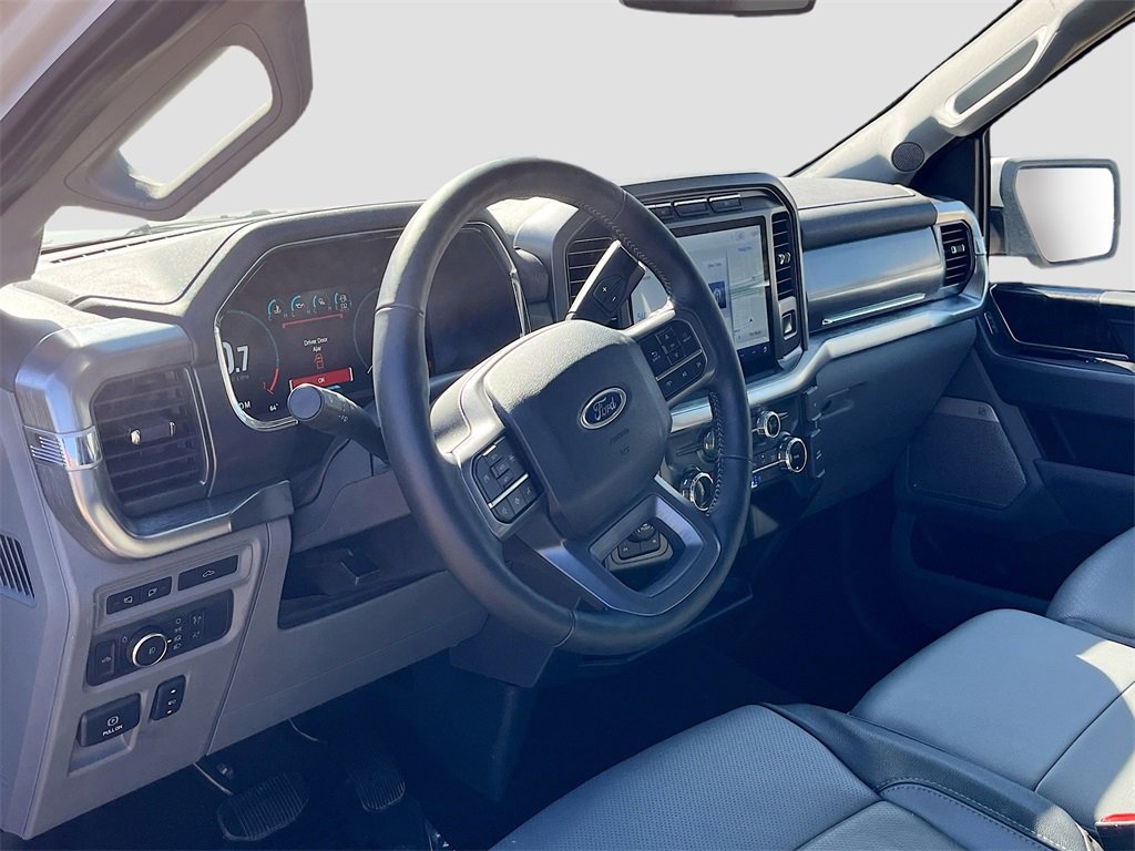 Used 2022 Ford F150 Lariat w/ Equipment Group 501A Mid image 11