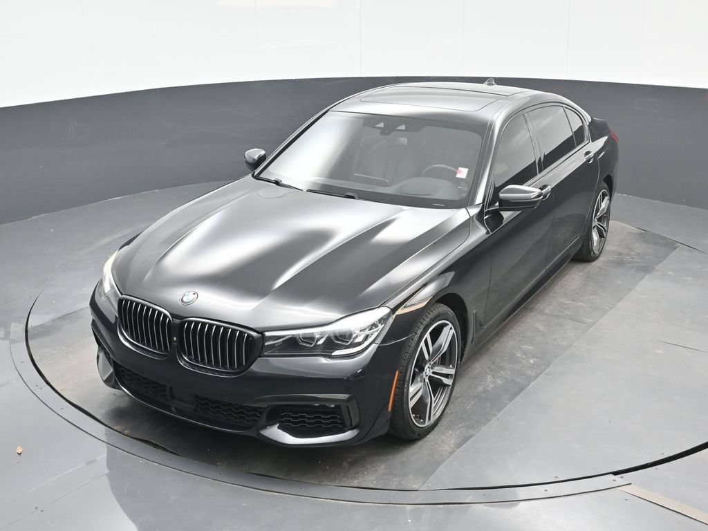 Used 2019 BMW 740i w/ M Sport Package RWD image 16
