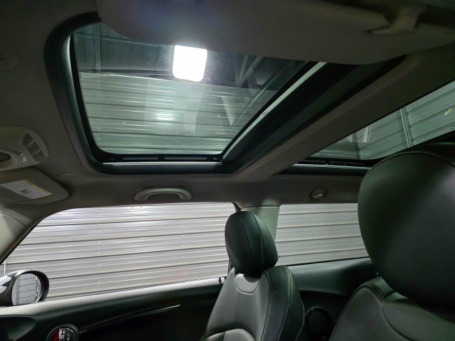 Used 2019 MINI Cooper S w/ Signature Upholstery Package FWD image 16