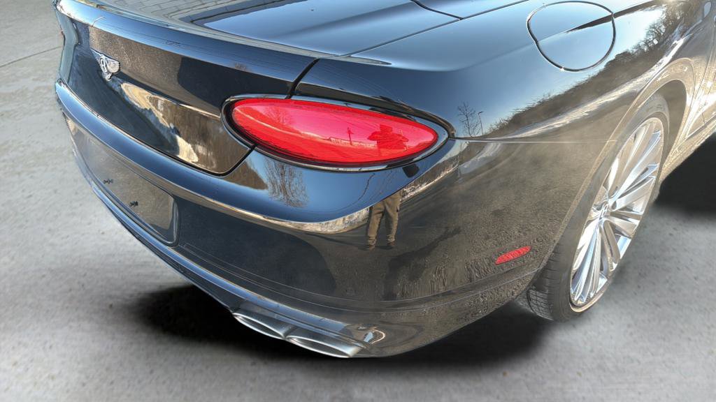 Used 2024 Bentley Continental GT Speed image 15