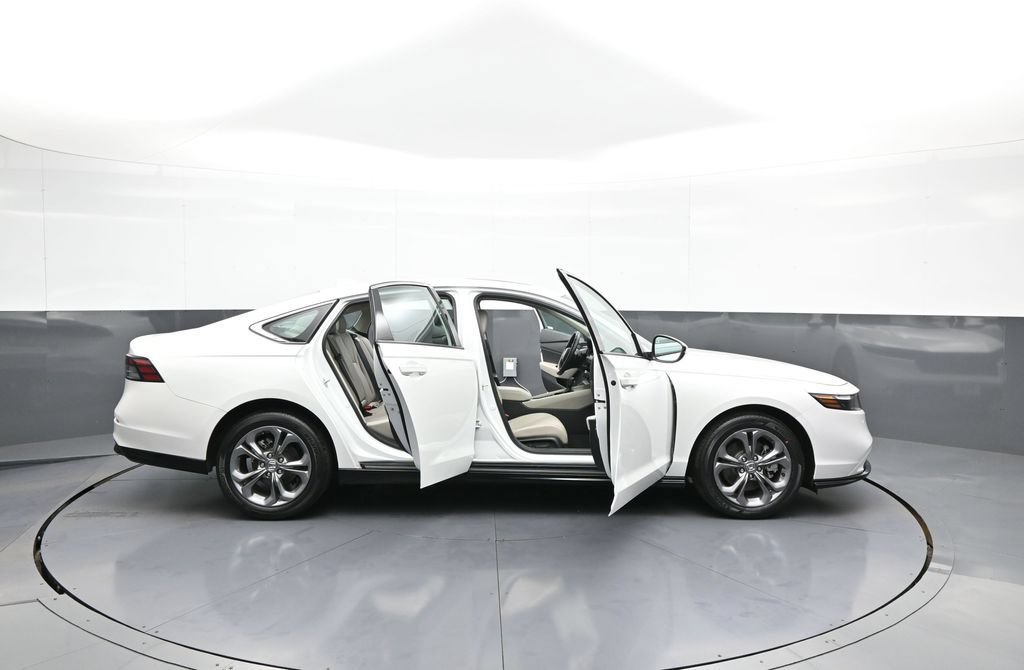 Certified 2024 Honda Accord EX-L image 41