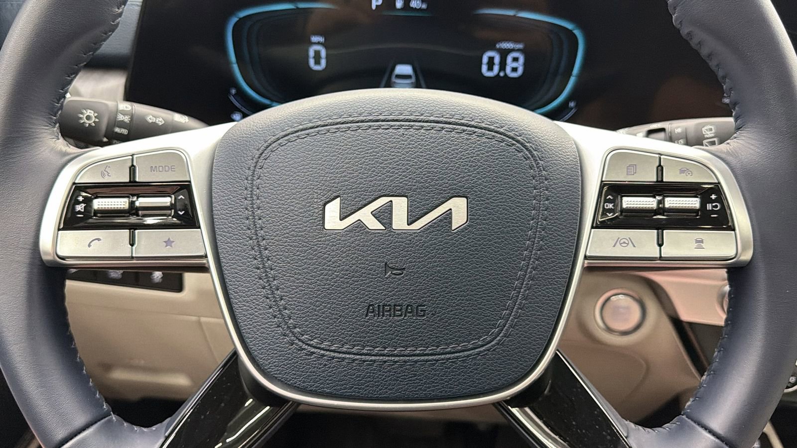 Used 2025 Kia Telluride EX FWD image 24