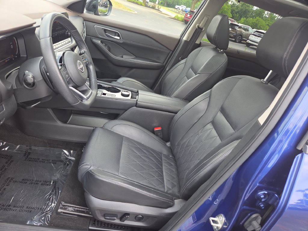 Used 2023 Nissan Rogue Platinum w/ Platinum Premium Package AWD/4WD image 37