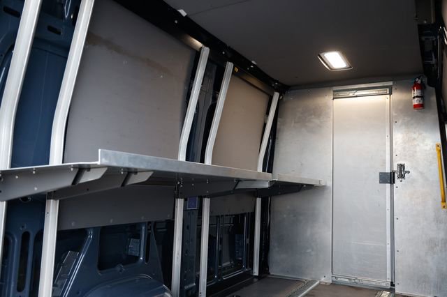 Used 2018 Mercedes-Benz Sprinter 2500 image 25