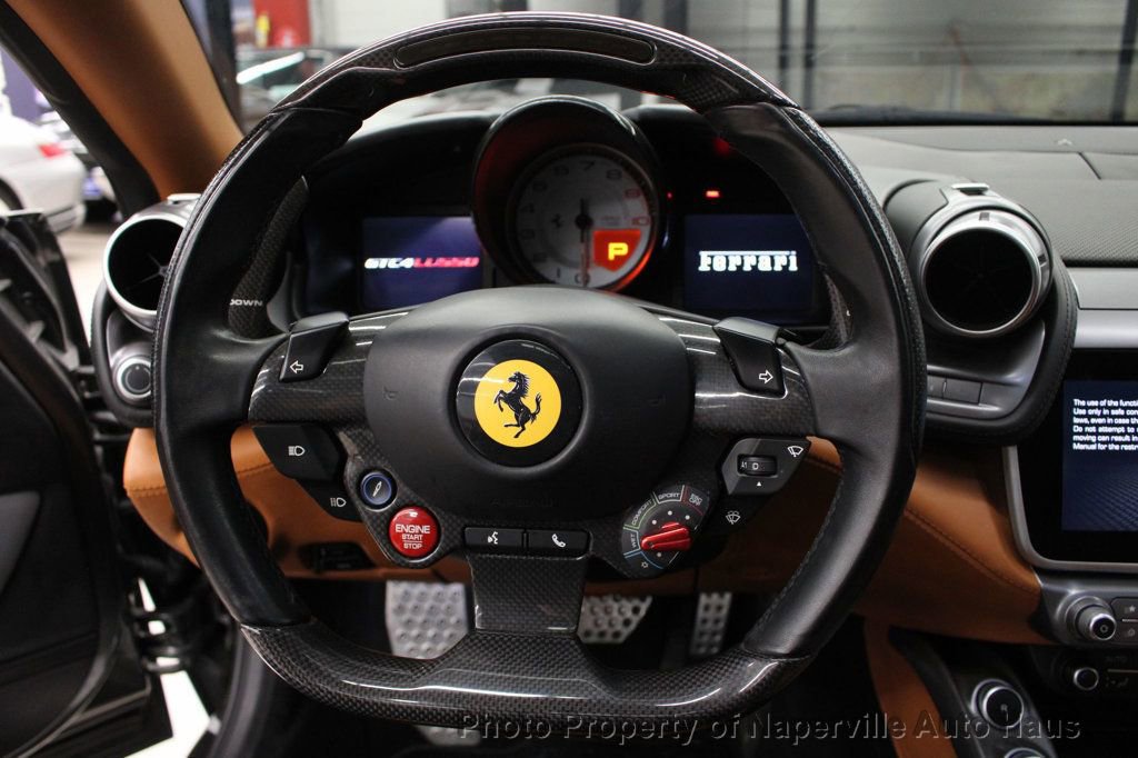 Used 2017 Ferrari GTC4Lusso AWD/4WD image 21