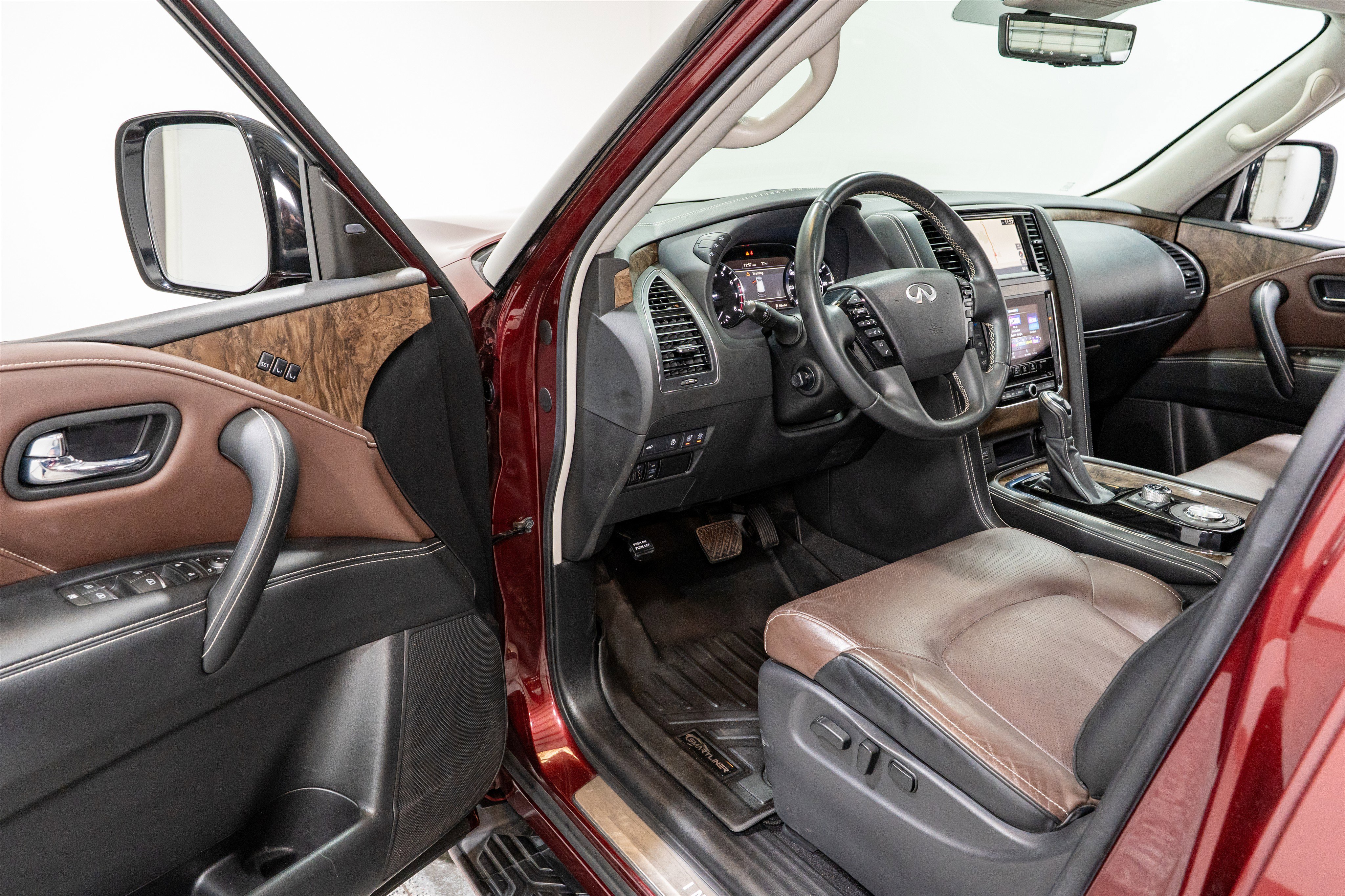 Used 2021 INFINITI QX80 Premium Select w/ Cargo Package image 12