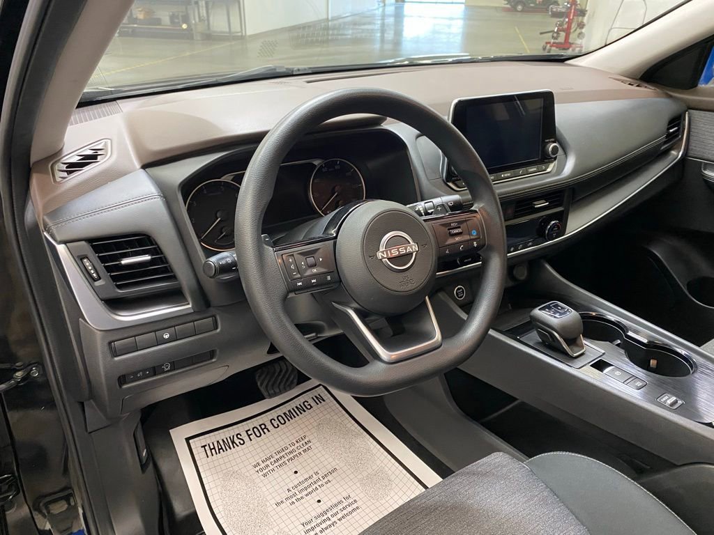 Used 2023 Nissan Rogue SV image 20