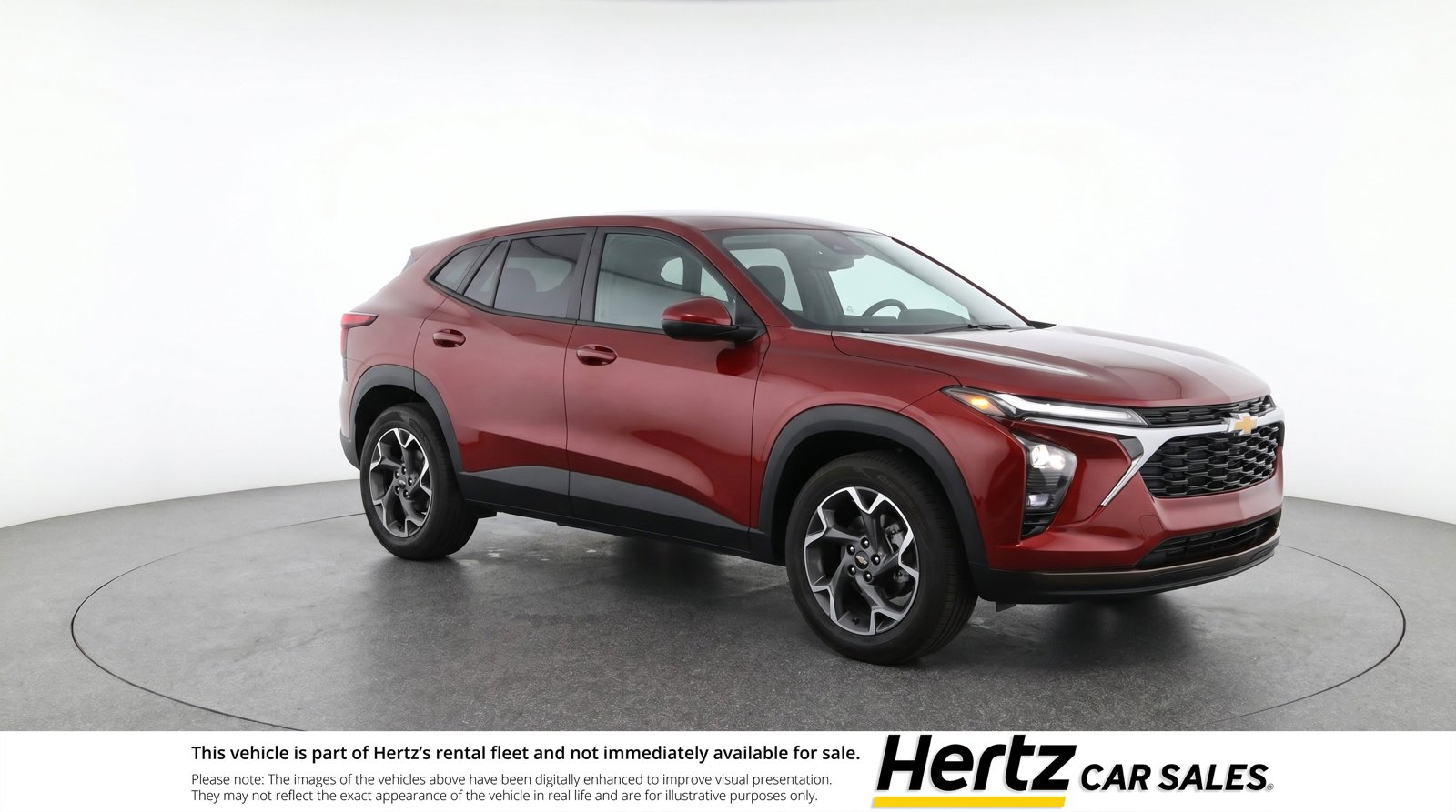 Used 2025 Chevrolet Trax LT FWD image 1