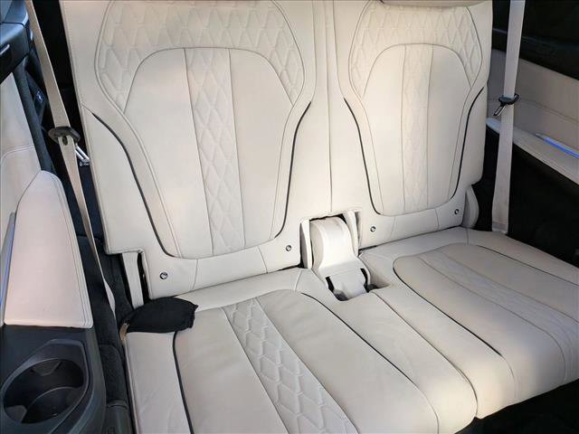 Used 2021 BMW X7 xDrive40i w/ M Sport Package image 16