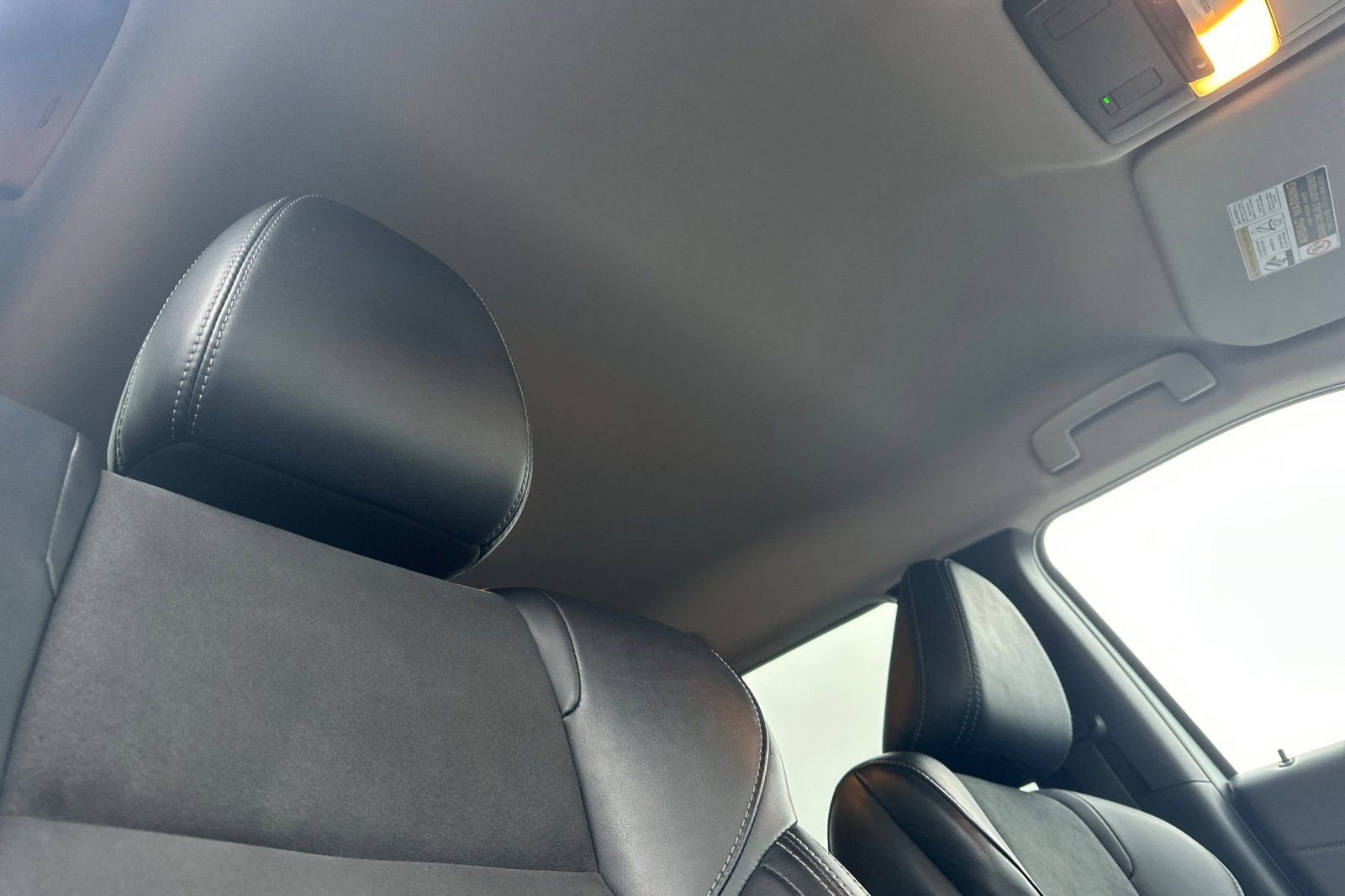 Used 2024 Mitsubishi Outlander SE image 21