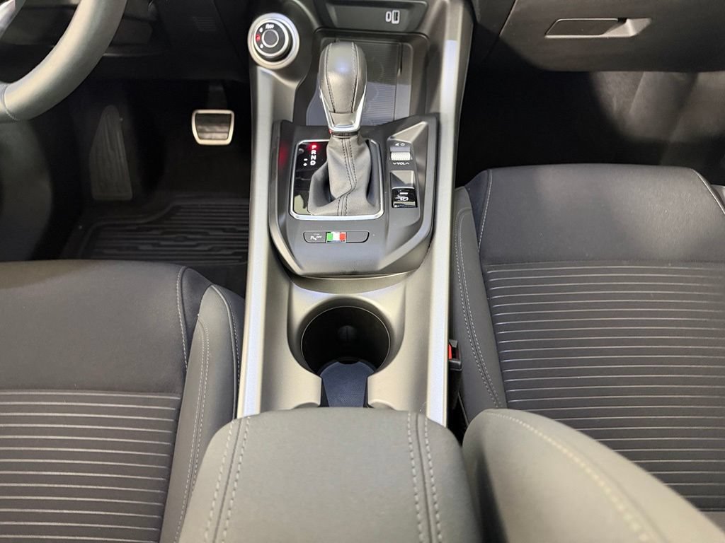 Used 2025 Alfa Romeo Tonale AWD/4WD image 17