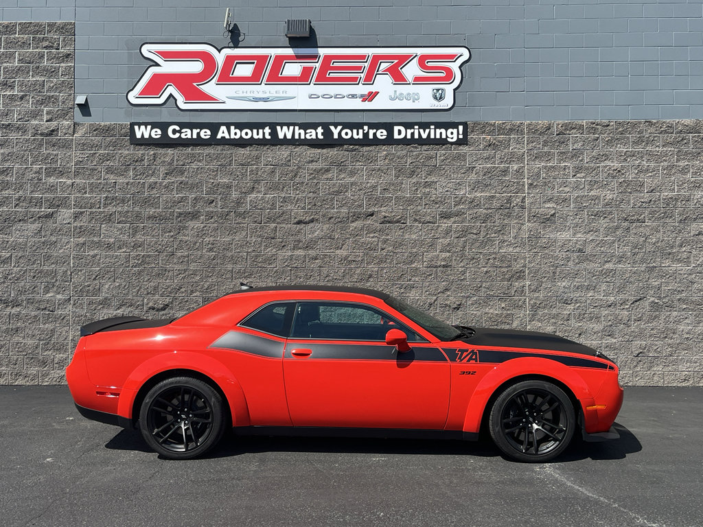 Certified 2023 Dodge Challenger R/T Scat Pack RWD image 4