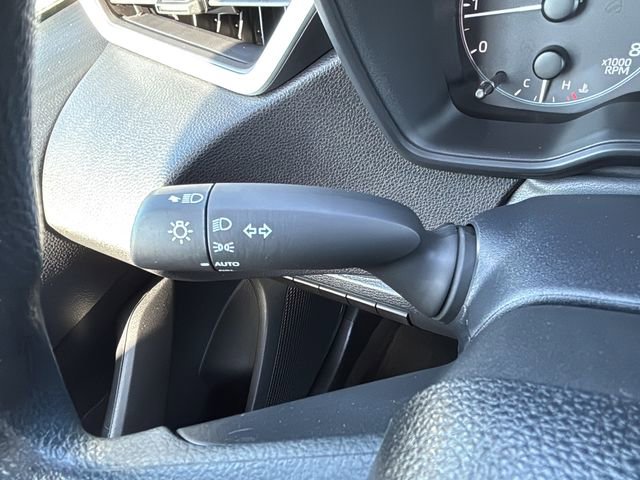 Used 2025 Toyota Corolla LE FWD image 20