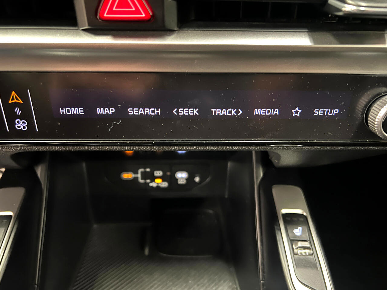 Used 2024 Kia Sorento S image 41