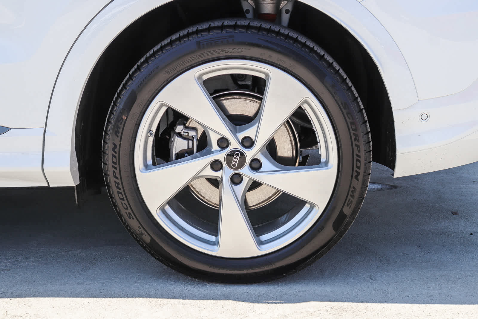 New 2025 Audi Q5 Prestige image 12