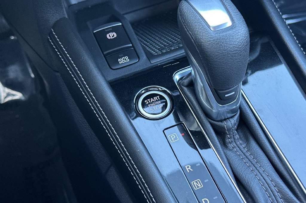 Certified 2024 Nissan Kicks SR w/ SR Premium Package FWD image 22