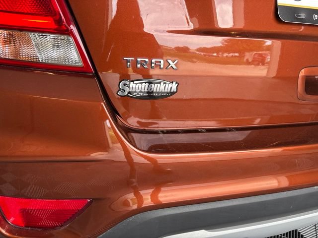 Used 2019 Chevrolet Trax LT w/ LT Convenience Package FWD image 11