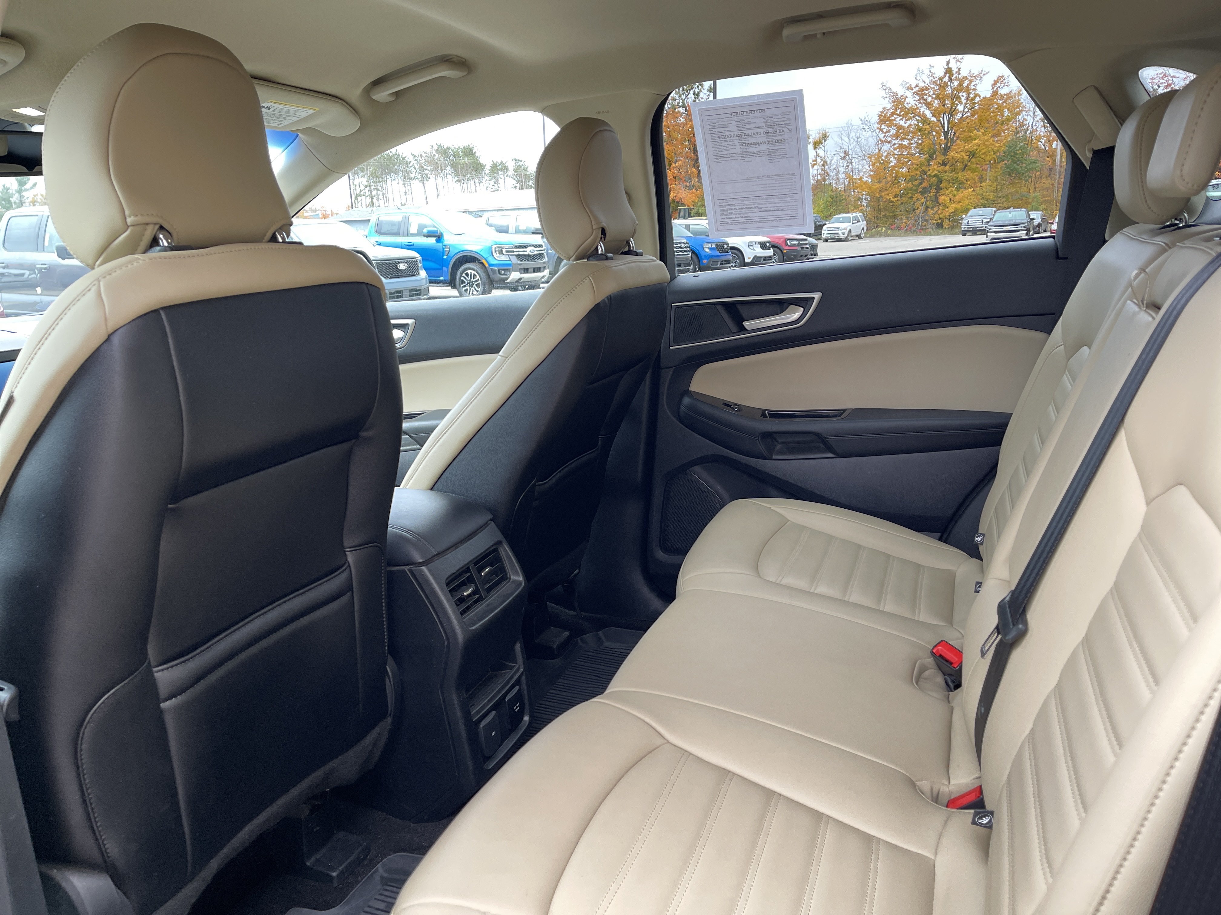 Used 2019 Ford Edge SEL w/ Equipment Group 201A AWD/4WD image 10