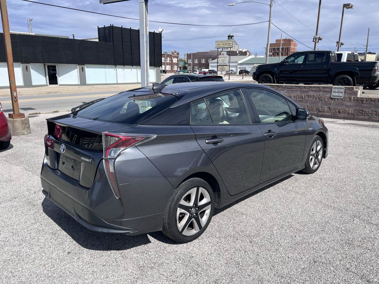 Used 2016 Toyota Prius Three Touring FWD image 3