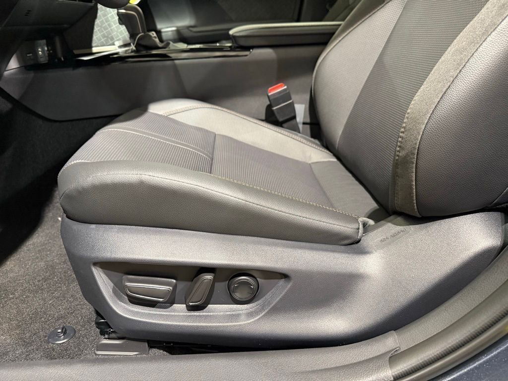 New 2026 Toyota Camry XLE AWD/4WD image 13