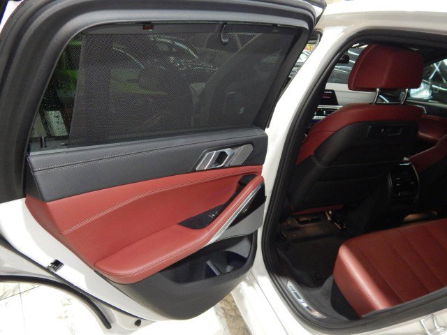 Used 2021 BMW X6 xDrive40i image 23