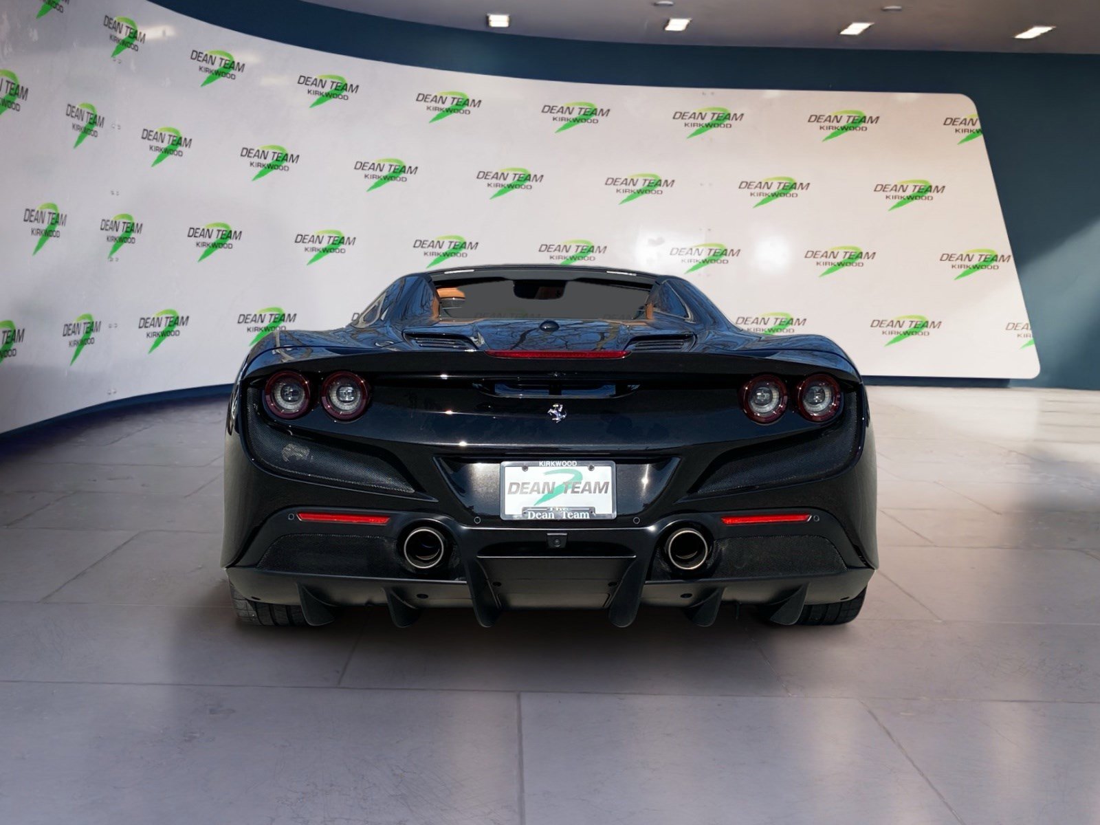 Used 2022 Ferrari F8 Tributo image 6