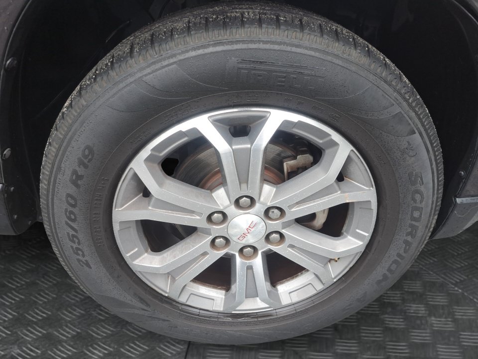 Used 2015 GMC Acadia SLT FWD image 17