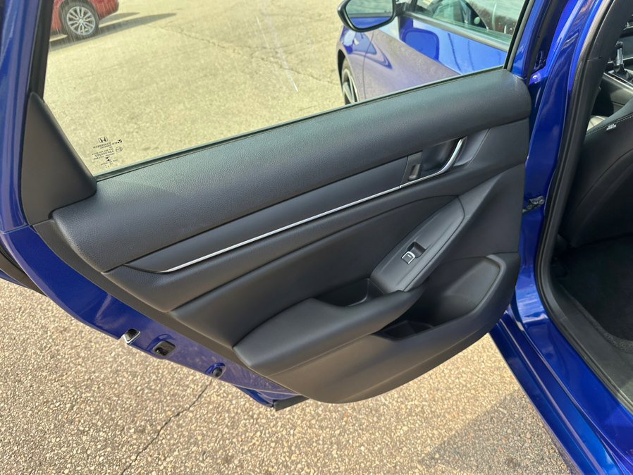 Used 2020 Honda Accord Sport image 16