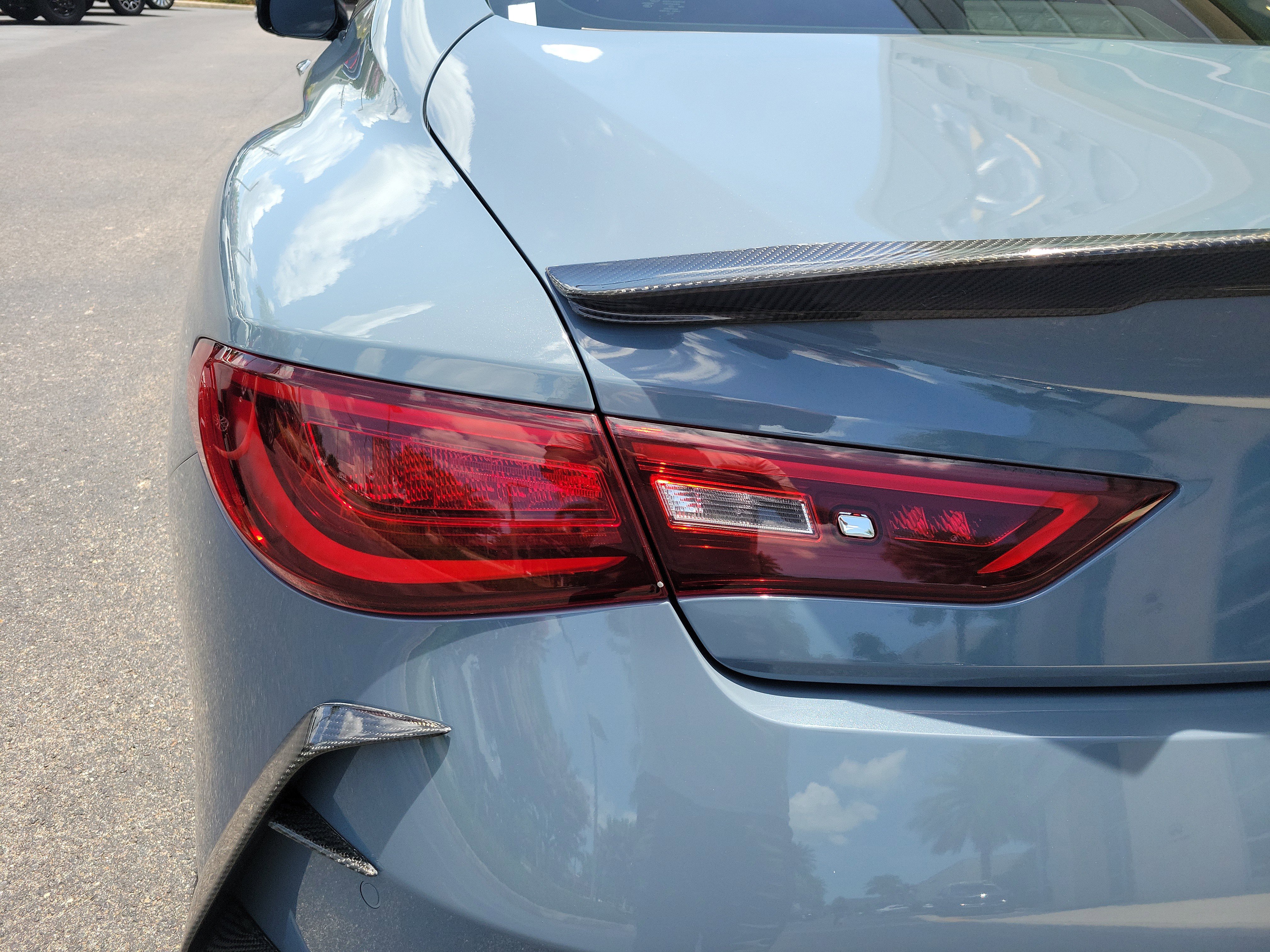 Used 2022 INFINITI Q60 Red Sport 400 w/ Carbon Fiber Package RWD image 10