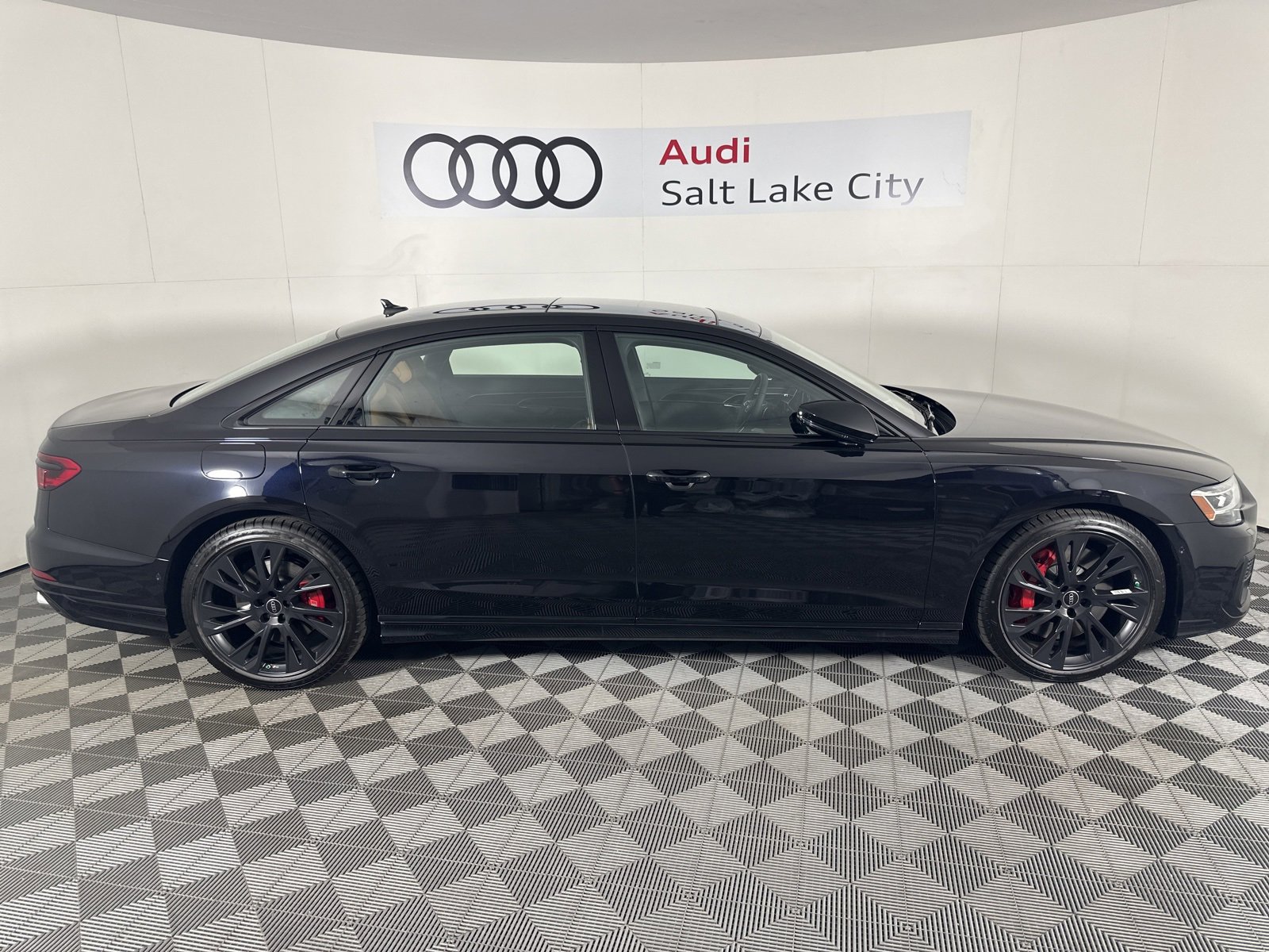 New 2025 Audi S8 image 8