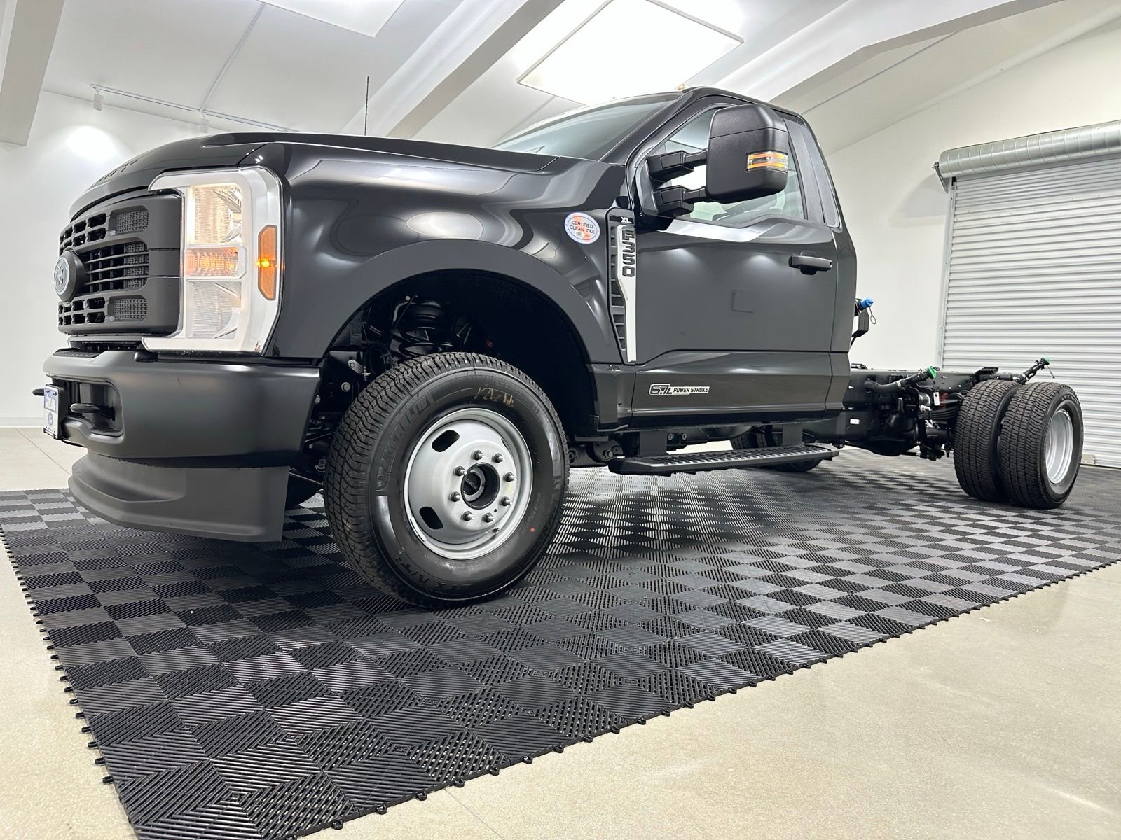 New 2025 Ford F350 XL image 3
