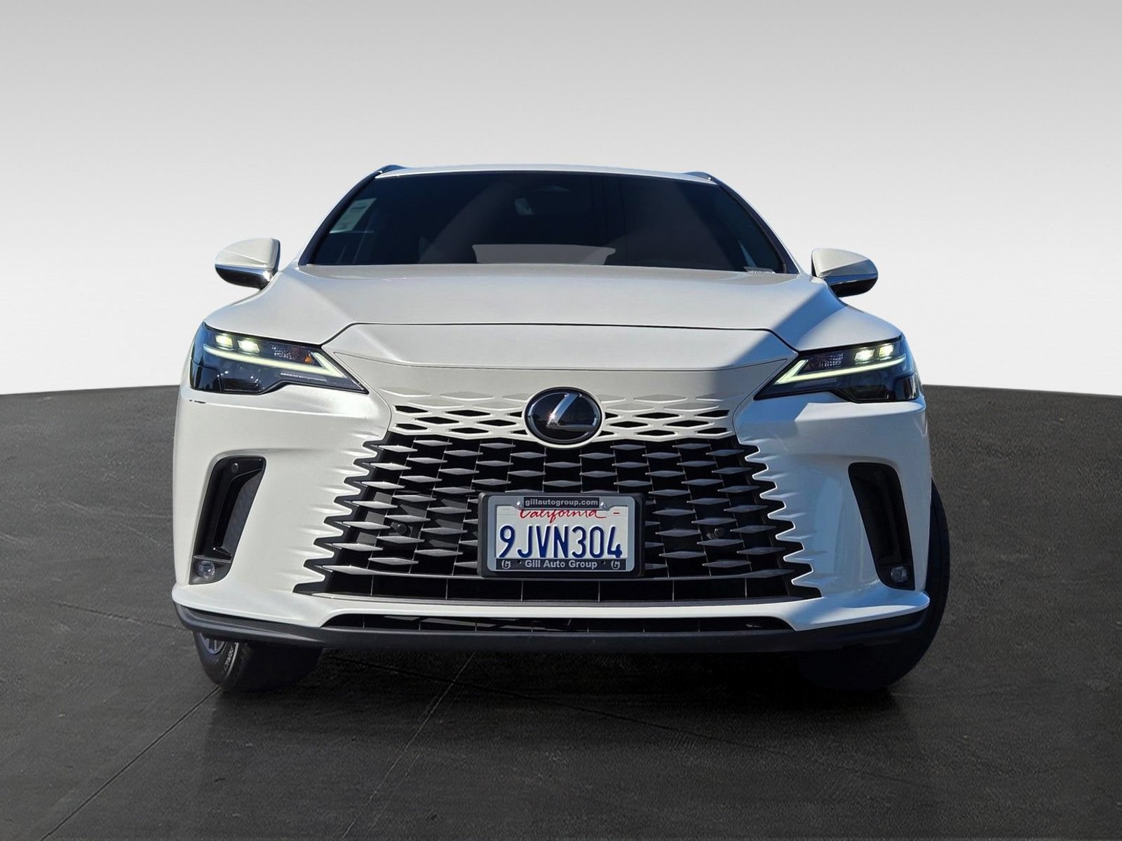 Used 2024 Lexus RX 350 FWD w/ Technology Package image 2