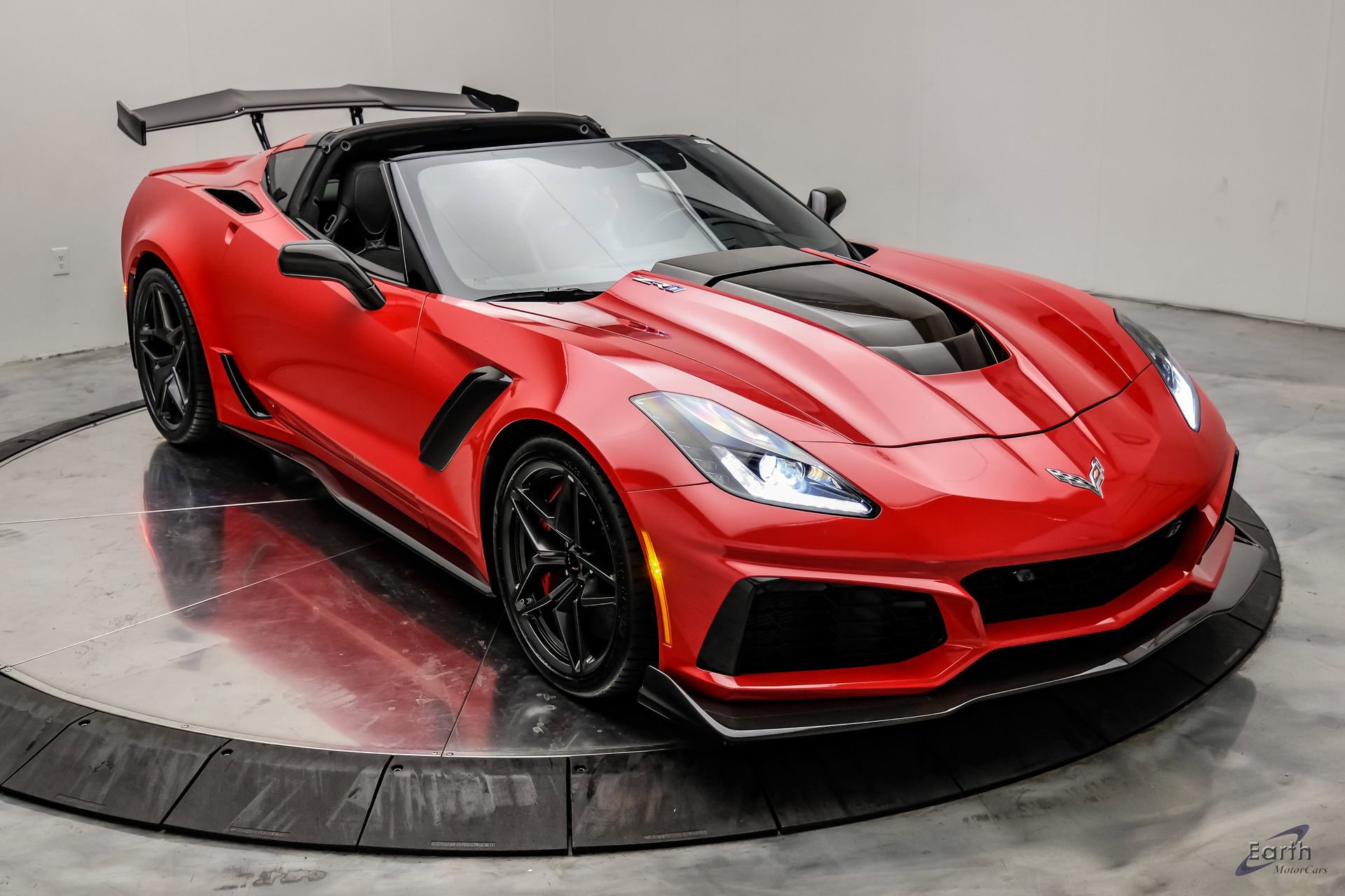 Used 2019 Chevrolet Corvette ZR1 RWD image 33