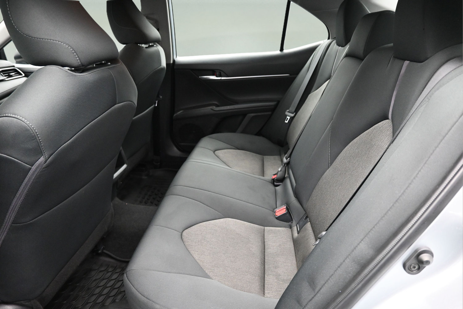 Used 2023 Toyota Camry LE w/ Cold Weather Package FWD image 13