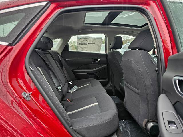 New 2025 Hyundai Sonata SEL FWD image 12