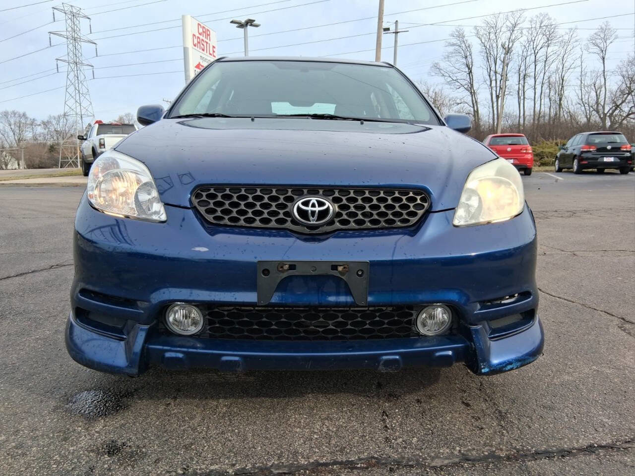 Used 2004 Toyota Matrix XR image 2