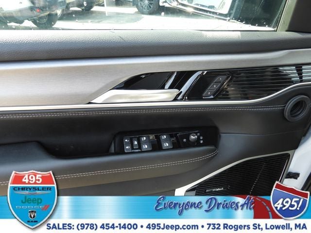 New 2026 Jeep Grand Wagoneer Limited AWD/4WD image 18