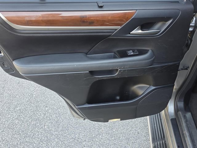 Used 2019 Lexus LX 570 4WD w/ Luxury Package image 42