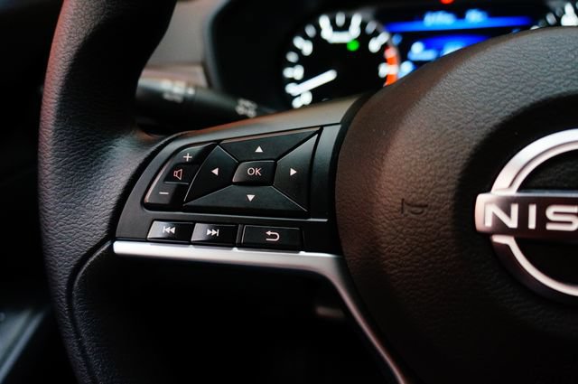Certified 2025 Nissan Altima 2.5 SV FWD image 24