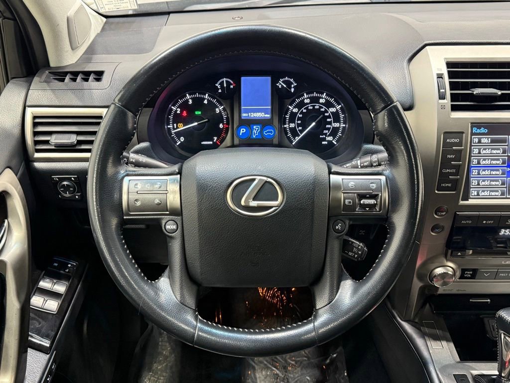 Used 2016 Lexus GX 460 image 18