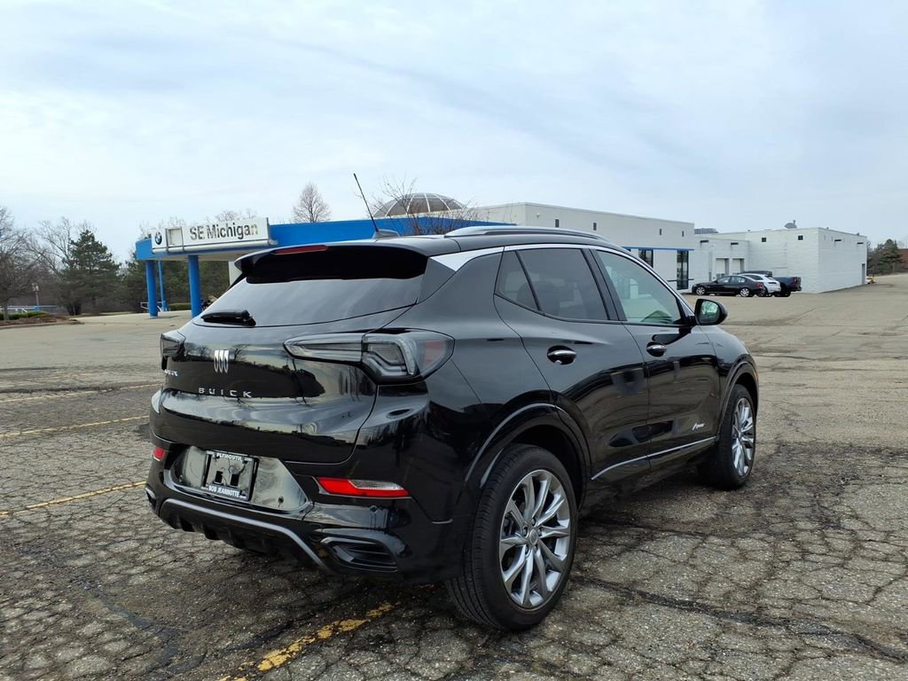 Used 2025 Buick Encore GX Avenir w/ Avenir Convenience Package image 4
