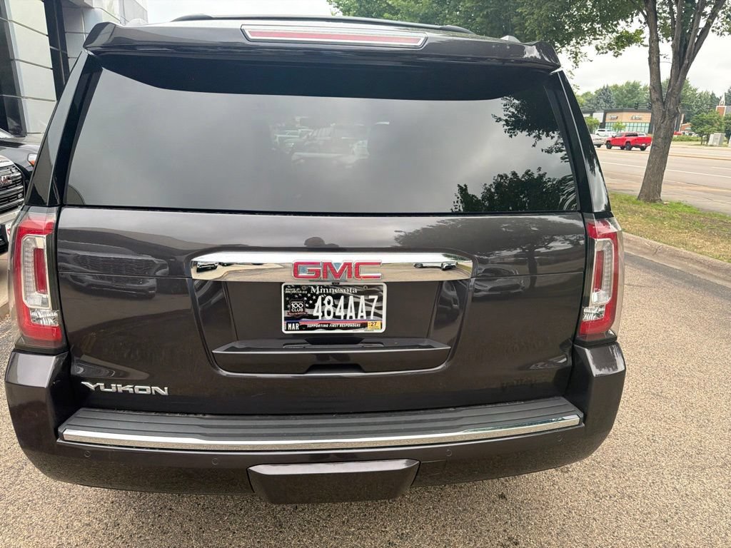 Used 2017 GMC Yukon Denali AWD/4WD image 6