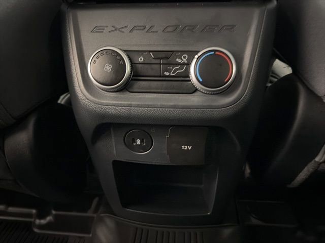 Used 2025 Ford Explorer Active image 17