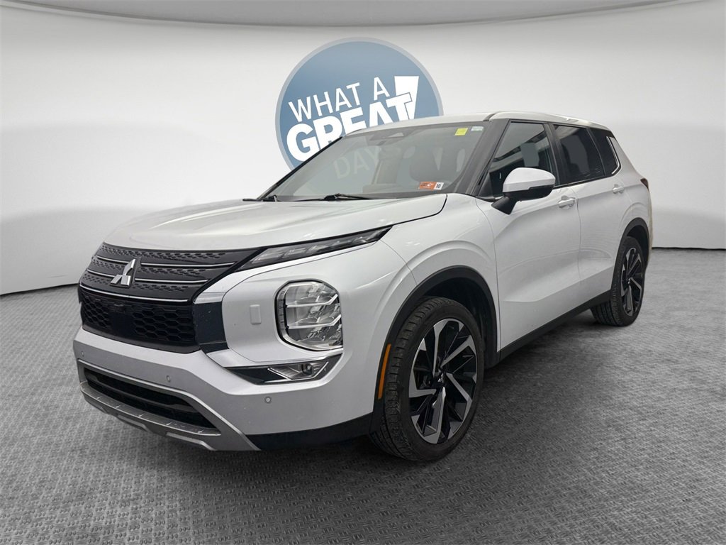 Used 2022 Mitsubishi Outlander SE image 8